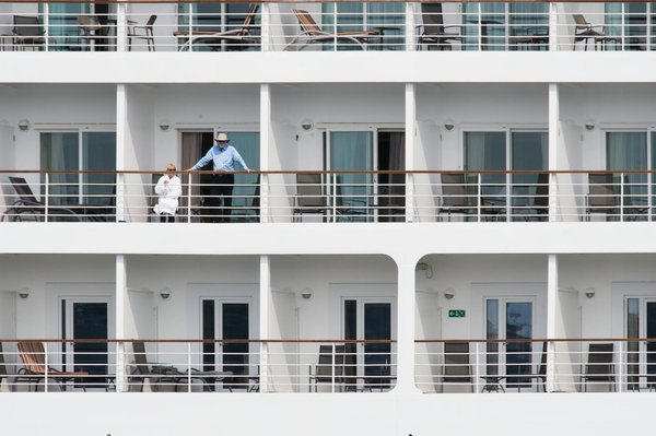 How can UK rentals provide a luxurious travel experience?